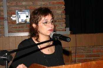 Jefa de Biblioteca del SMU, Lic. Gabriela Gonz�lez