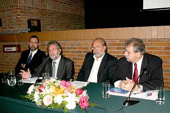 Lic. Abel Packer, BVS SMU, acto de lanzamiento.