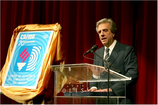 Dr. Tabaré Vázquez haciendo uso de la palabra.