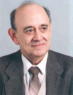 Dr. Roberto Avellanal
