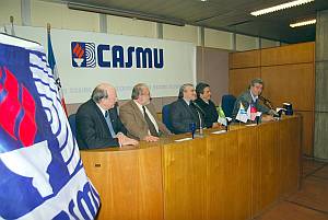 Colocación de ofrenda floral en el monumento a Salvador Allende en el centario de su natalicio