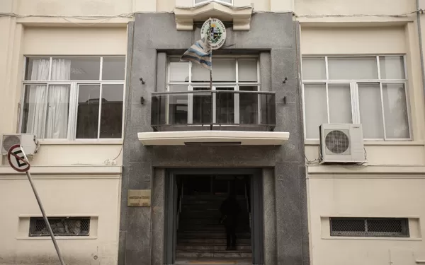 Se instaló mesa de negociación en la Dinatra por la situación de Sociedad Médica Universal