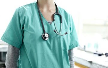 Cobro partida variable 2017 del sector privado: gran número de médicos aún no se ha inscripto al curso