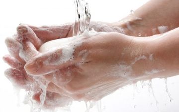 La importancia del lavado de manos en la prevención de infecciones.