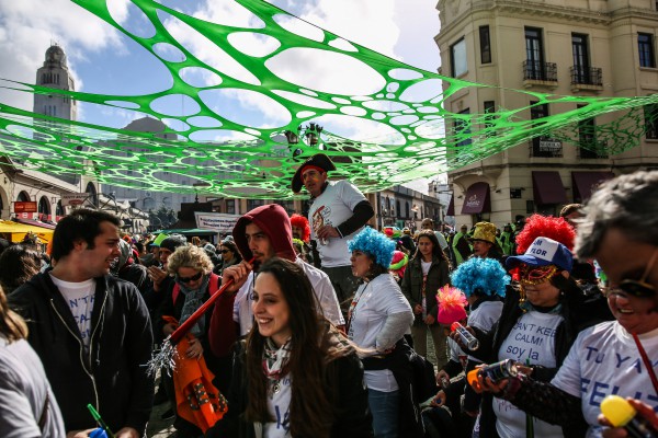 La nueva generación de médicas y médicos festejó en el Mercado del Puerto.