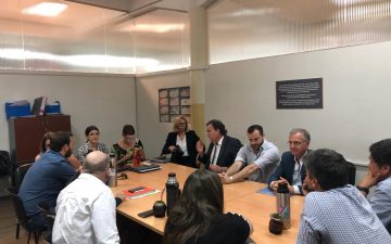 Estancamiento en las negociaciones por laudo de EMM: se agudizan medidas gremiales de los médicos.