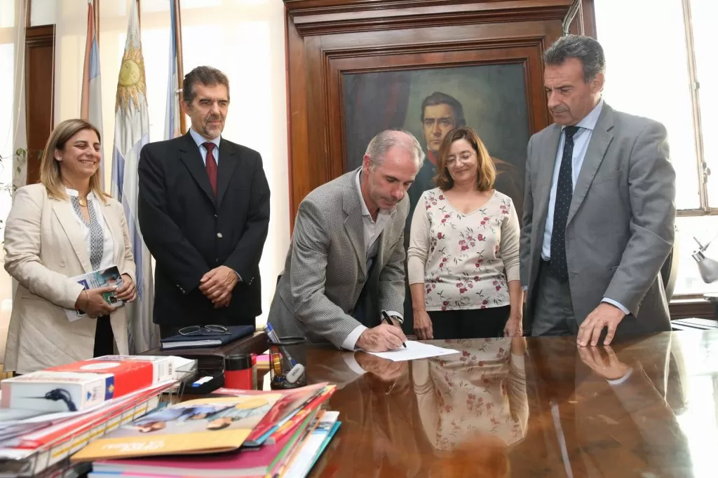 Se conformó un Comité Intersectorial de Crisis, a instancias del MSP, integrado por diferentes actores del área salud.