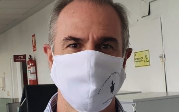 En medio de una pandemia y un ateneo multitudinario.