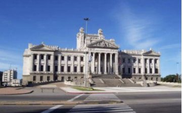 Posicionamiento del CE del SMU sobre la Ley de Urgente Consideración