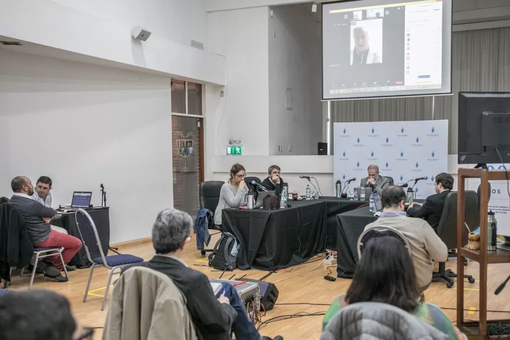 SMU realizó actividad sobre la creación de una Agencia de Evaluación de Tecnologías Sanitarias