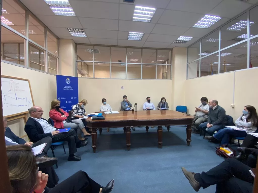 Consejo de Salarios: el Poder Ejecutivo postergó respuestas pero se comprometió a entregar los documentos de propuestas el próximo miércoles
