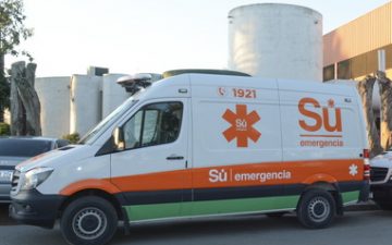 Trabajadores médicos de SU Emergencia resolvieron declarar cargos en conflicto y citar a la empresa a negociar en DINATRA.