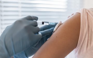ATENCIÓN: Registro de médicos/as que ejercen exclusivamente de forma independiente para vacunación de COVID-19