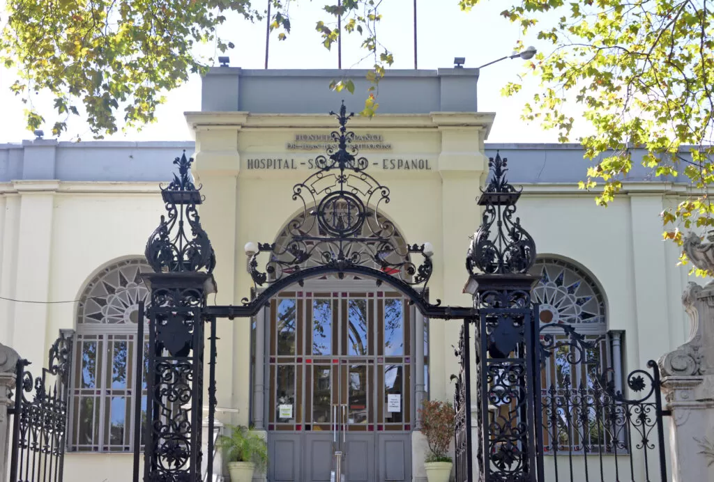 Primera reunión con nueva directora del Hospital Español: reclamo de carencias en el centro