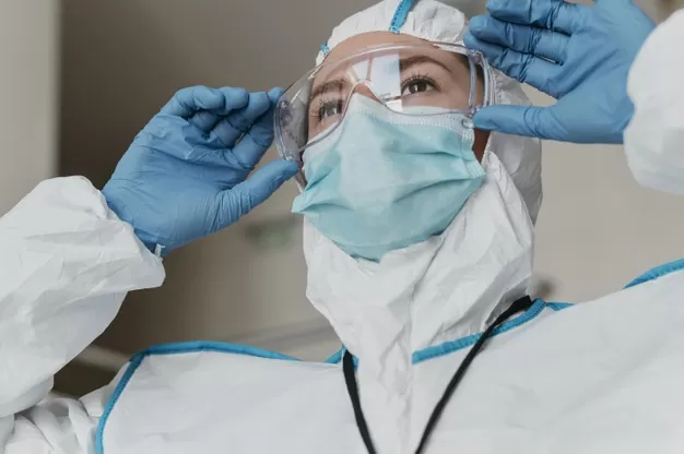 Se encuentra disponible la Guía para la atención a pacientes adultos con sospecha de infección y positivos a SARS-CoV-2 en el PNA.