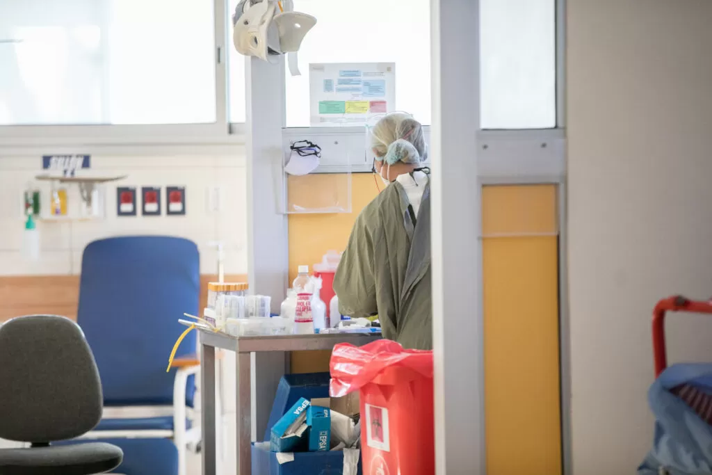 Durante 17 meses, el “reporte diario” de la Sociedad Uruguaya de Medicina Intensiva brindó información sobre ocupación y casos COVID en CTI.