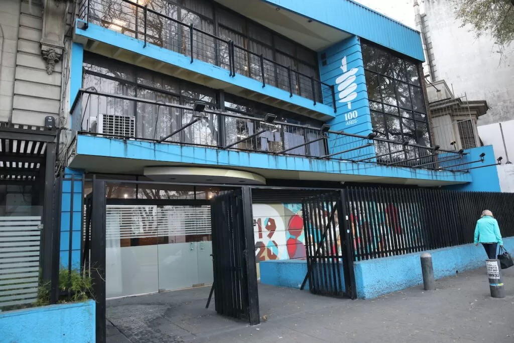 En camino a la nueva sede del SMU.