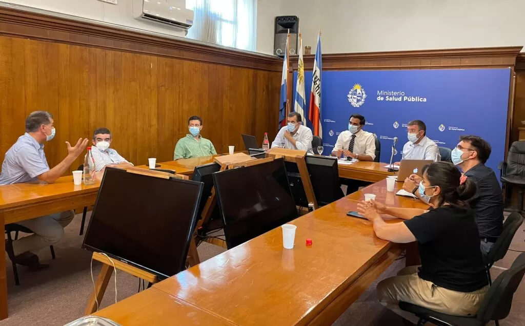 SMU y plenario de Sociedades Científicas se reunieron con el Ministro (i) de Salud por la situación de la pandemia.