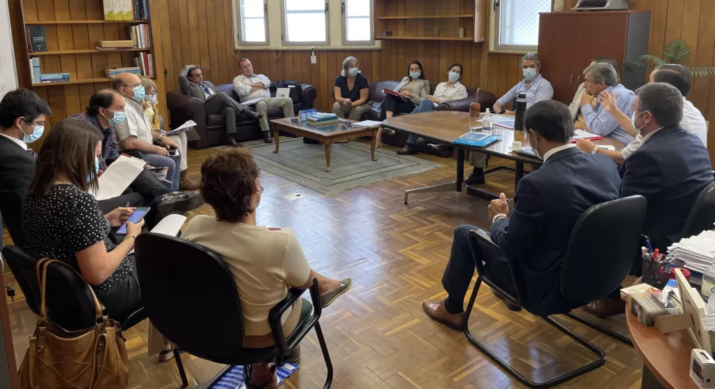 Puestos de trabajo de médicos de la ex Casa de Galicia: una negociación difícil y que todavía no termina