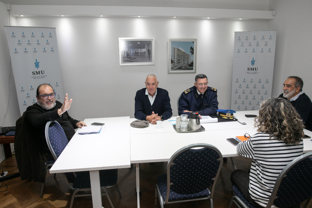 Reunión entre el SMU y el ministro del Interior por la seguridad en centros de salud