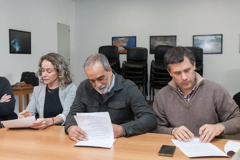 SMU logra acuerdo que protege salario real y amplía beneficios laborales