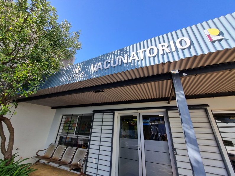 Jornada de vacunación para el personal de la salud en el Día Mundial de la Seguridad y la Salud en el Trabajo