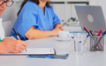 Plenaria del SMU con las sociedades científicas: especialidades sin título y protocolos de seguridad laboral