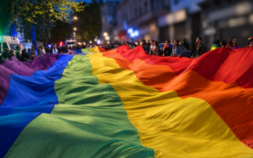 Convocatoria a médicos, médicas y estudiantes para colaborar con la Marcha por la Diversidad